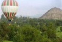 Hot Air Balloon At The Pyramids of Teothiuacan